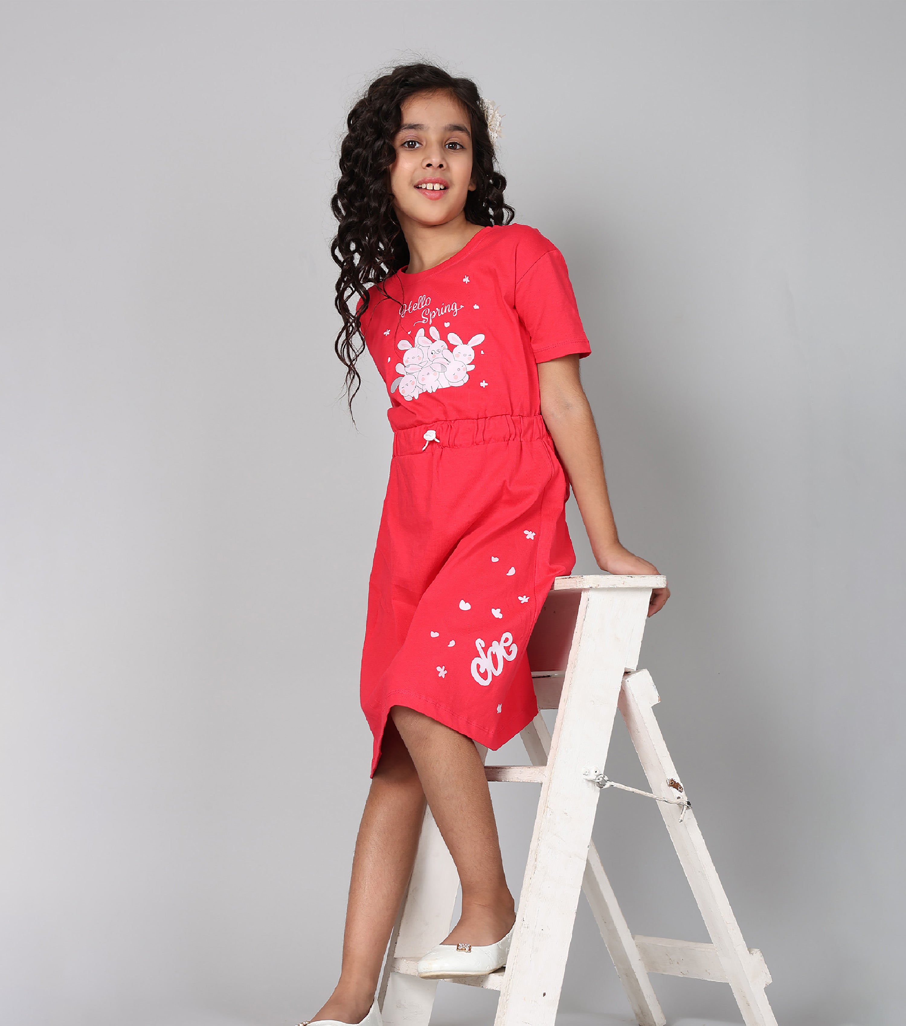100% Pure Cotton Printed Round Neck Regular fit Short Sleeve Long Top for Girls-Red