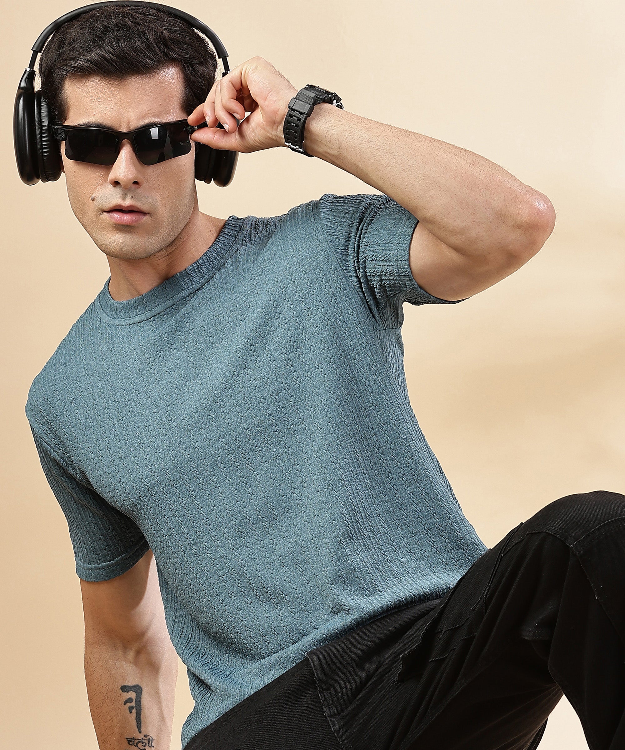 Textured T-Shirt: Regular fit